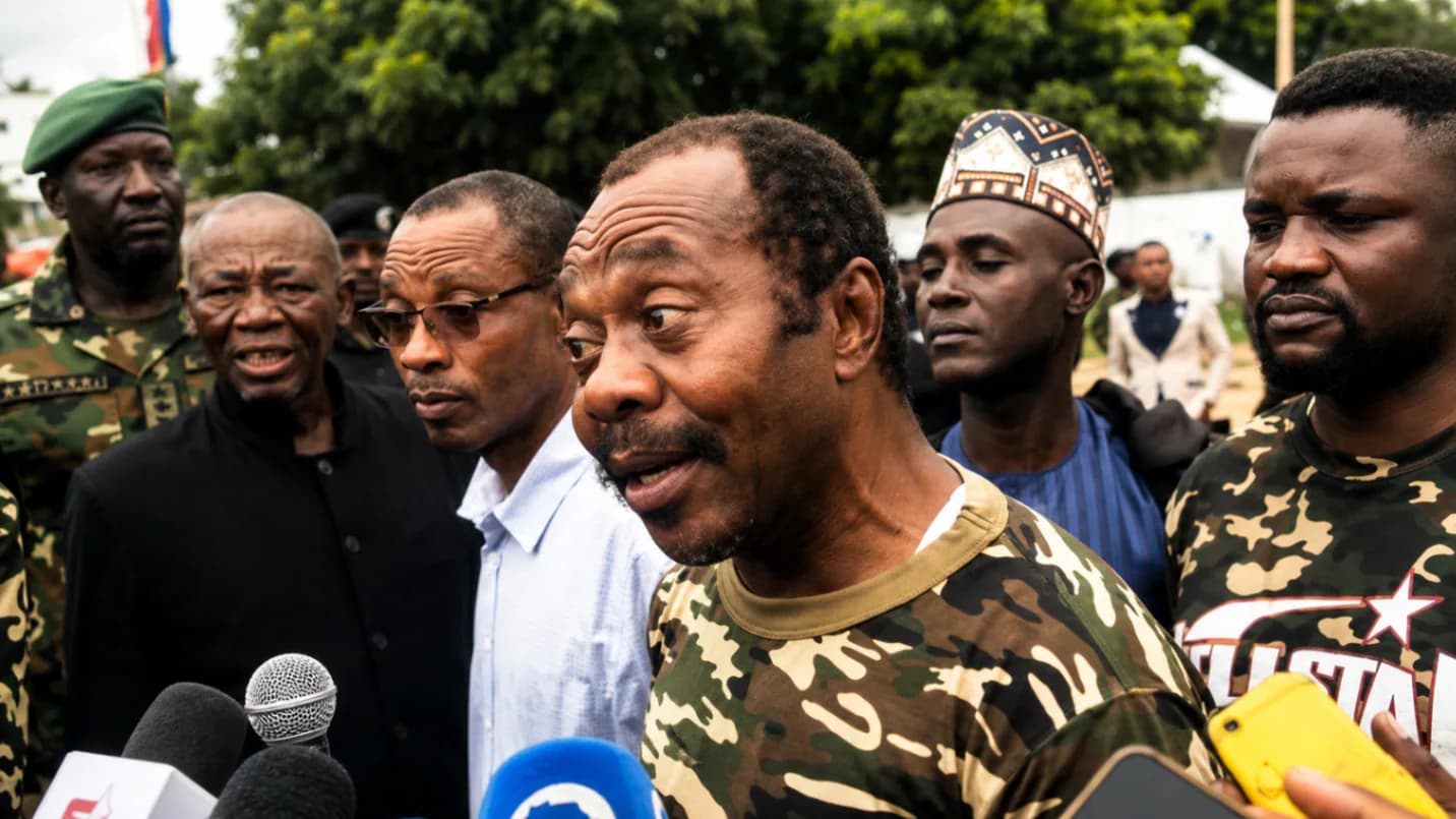 Security personnel block retired Nigerian military veterans during pension protest in Abuja
